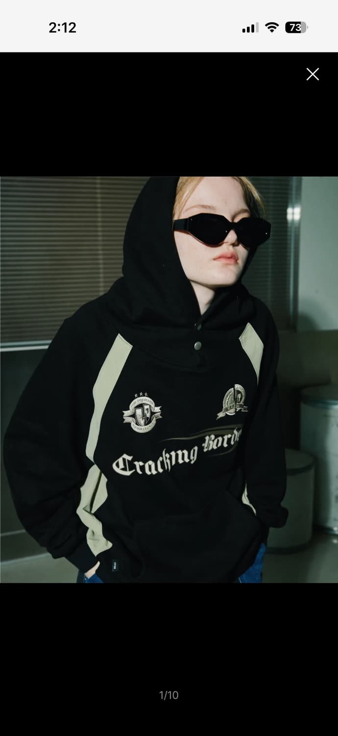 꼼파뇨 크래킹 스냅 레글런 후드티 블랙 상품이미지1