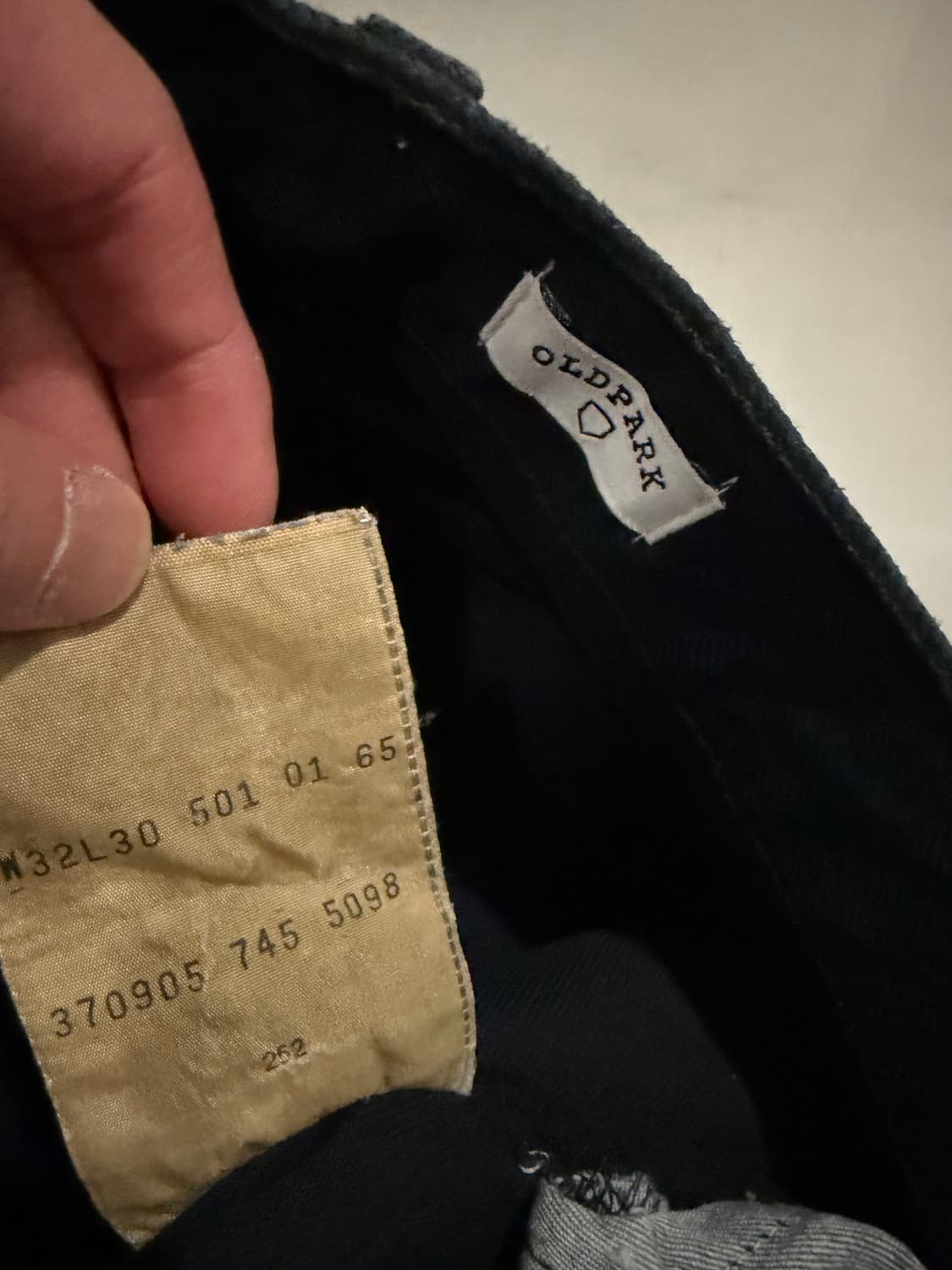 올드파크(Old Park)의 리메이크 블랙 데님 팬츠 상품이미지5