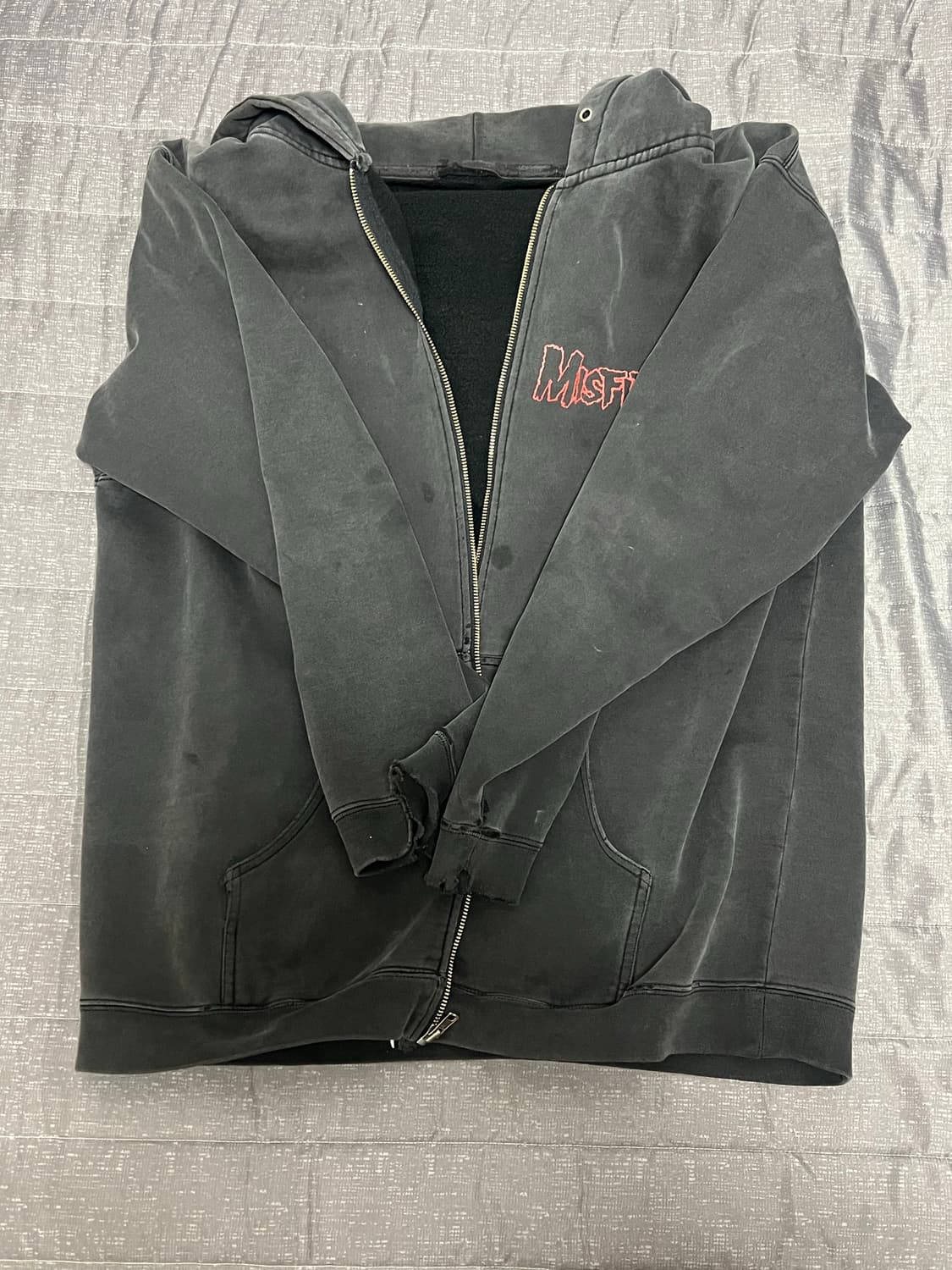 빈티지 미스피츠 스컬로고 집업 후디 상품이미지1