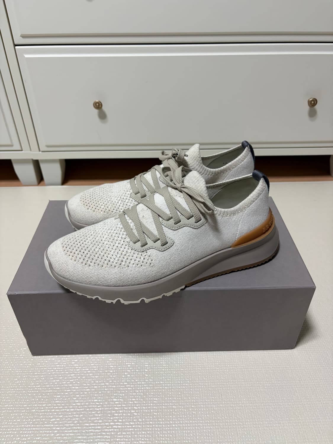 브루넬로 쿠치넬리 니트 스니커즈 상품이미지1