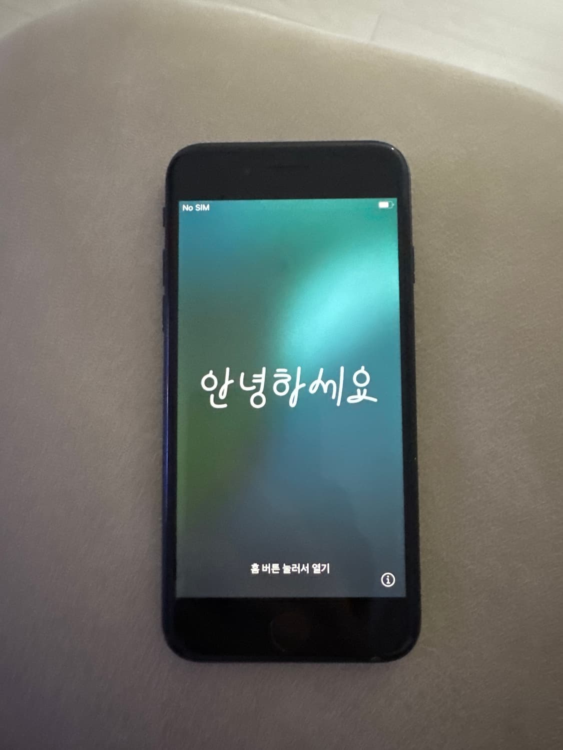 아이폰se2 블랙 상품이미지1