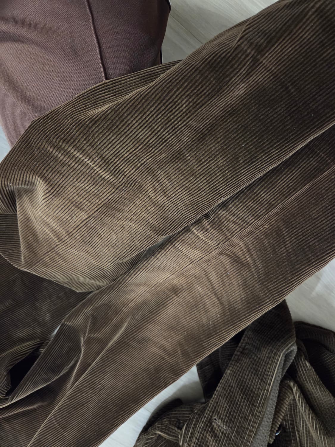 바스통 603 다크브라운 코듀로이 팬츠 상품이미지7