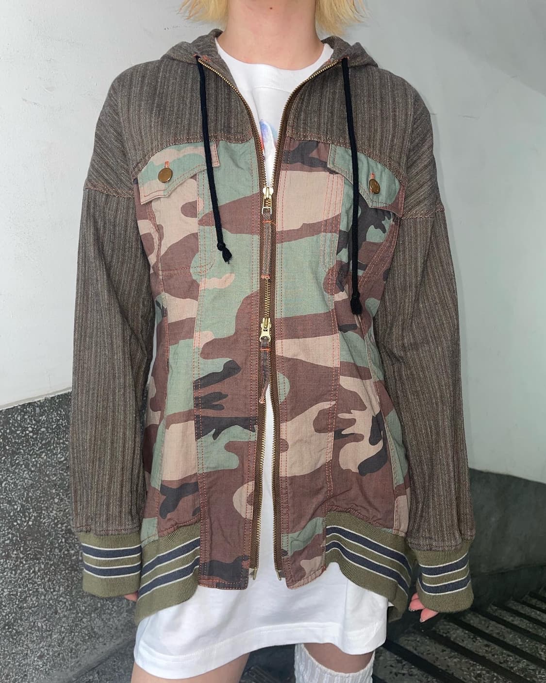 장폴고티에 camo long zip up 상품이미지3