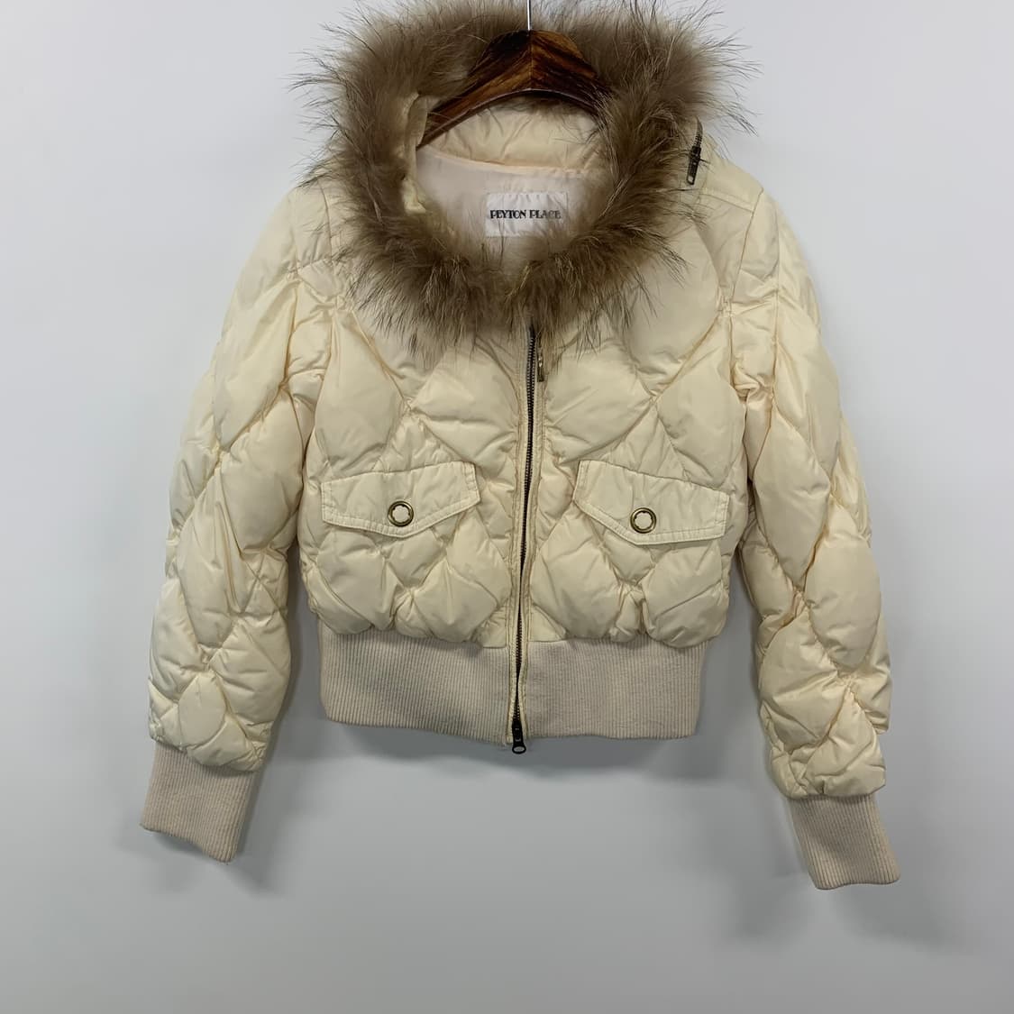 Japanese vintage 화이트 울프죠 퀼팅 패딩 상품이미지2