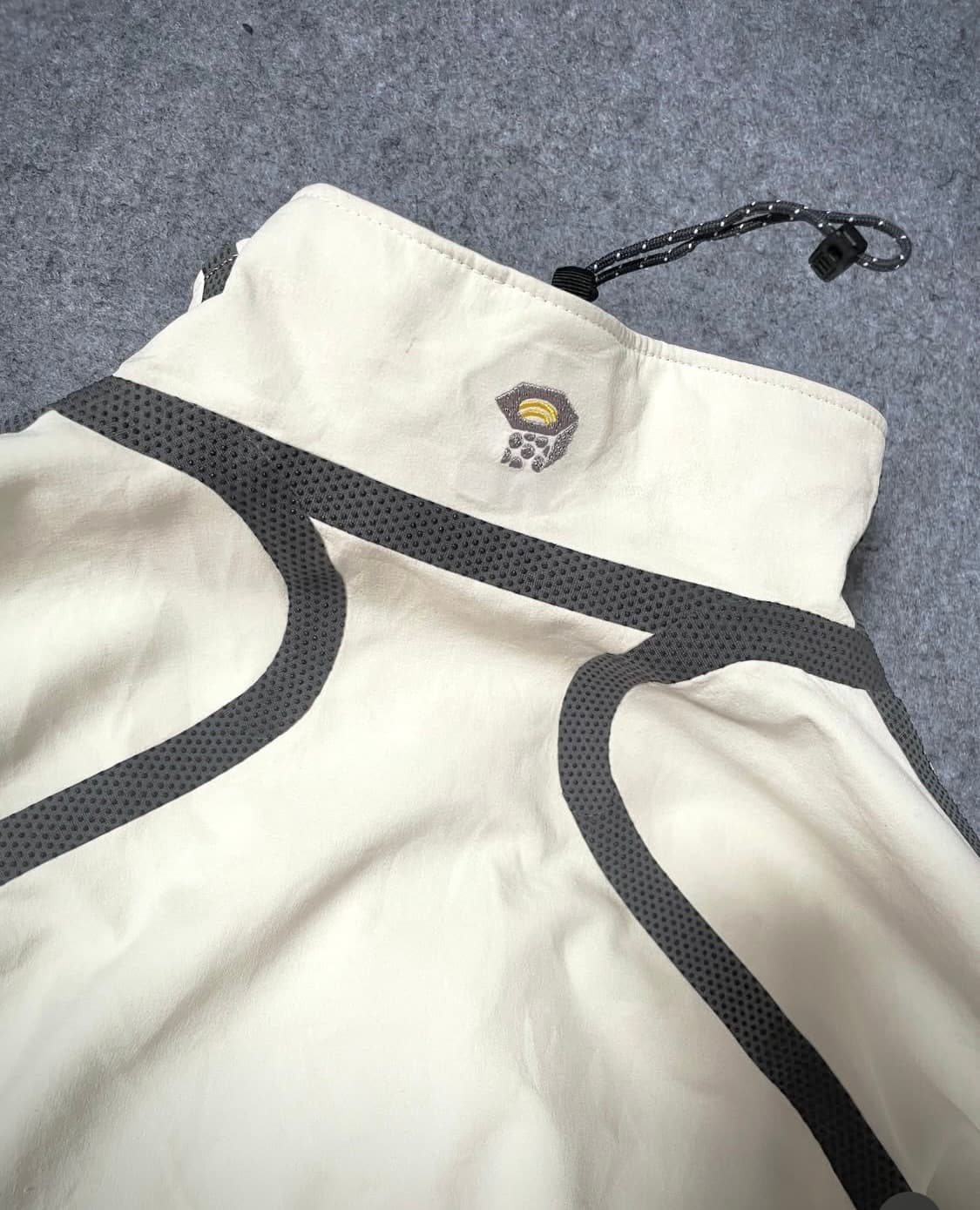 2000’s Mountain hardwear conduit jacket 상품이미지5