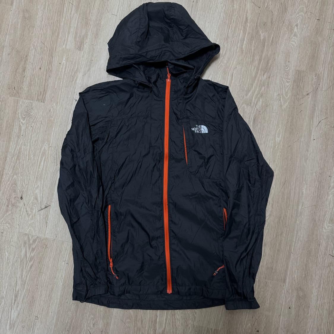 노스페이스 로고 후드 바람막이 자켓 S/90  상품이미지1
