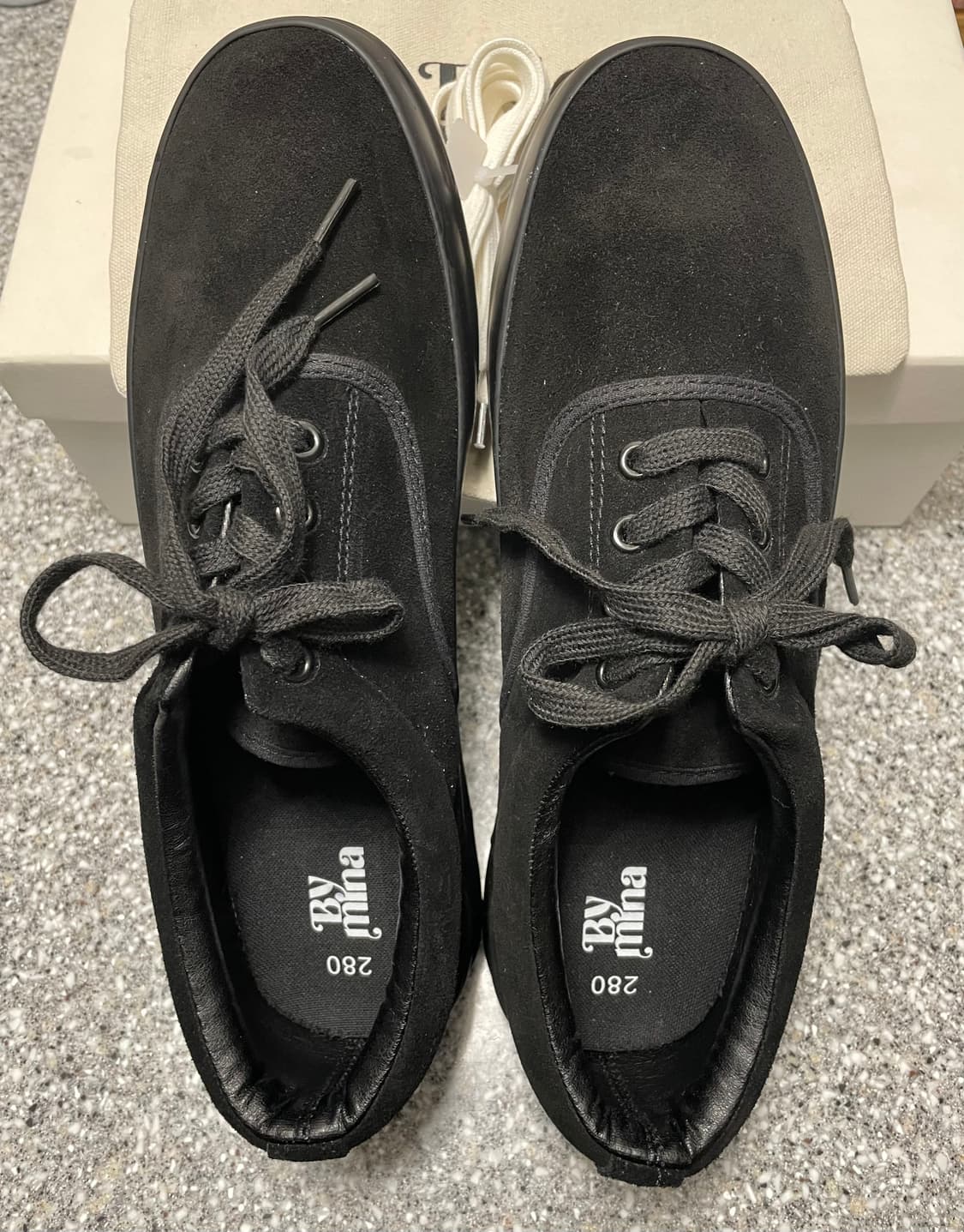 바이미나 스니커즈 블랙 스웨이드 사이즈 280 상품이미지5