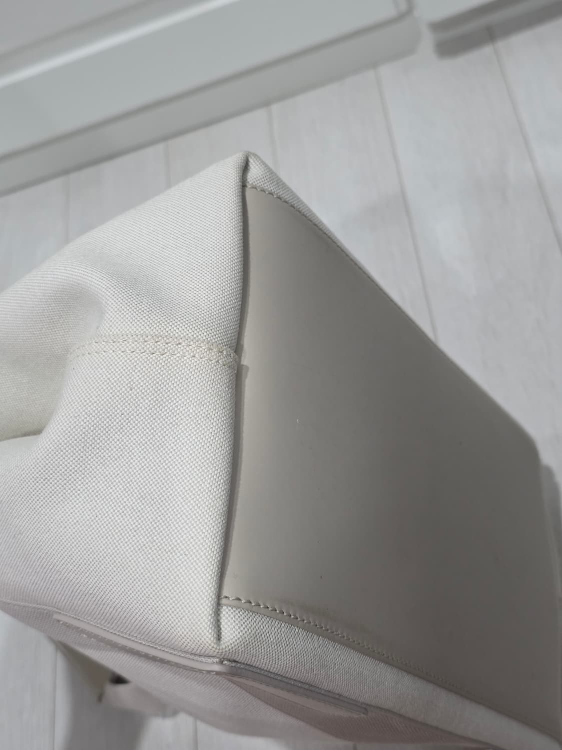 발렌시아가 카바스 토트백 스몰 s 아이보리 상품이미지5