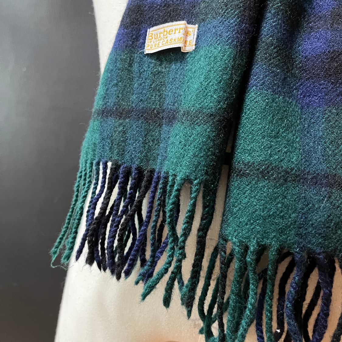 올드 버버리 퓨어 캐시미어 블랙와치 머플러 상품이미지4