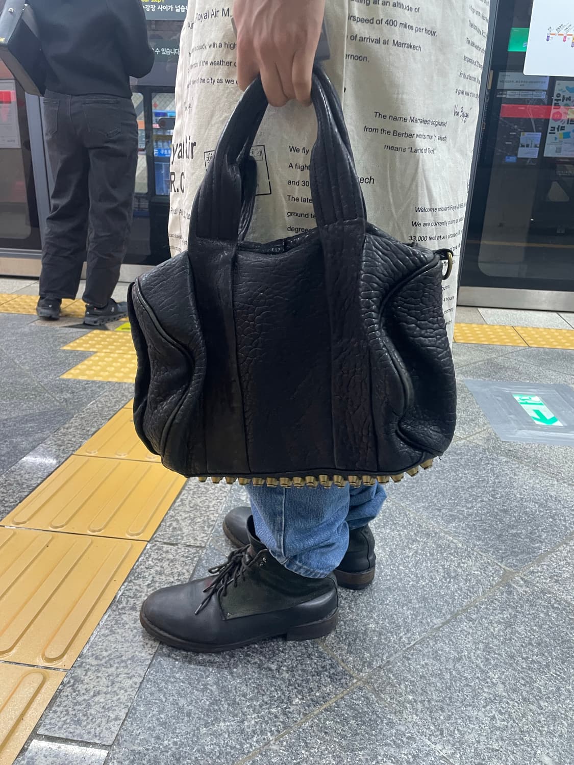 알렉산더 왕 총알백 상품이미지4