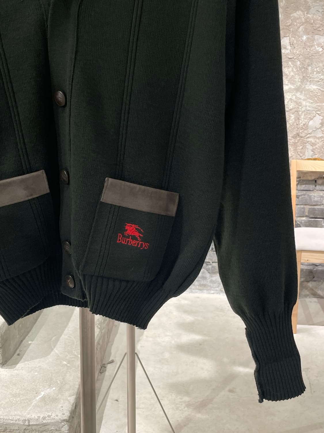 버버리 딥 그린 포켓 인 기마로고 코만도 가디건 상품이미지5