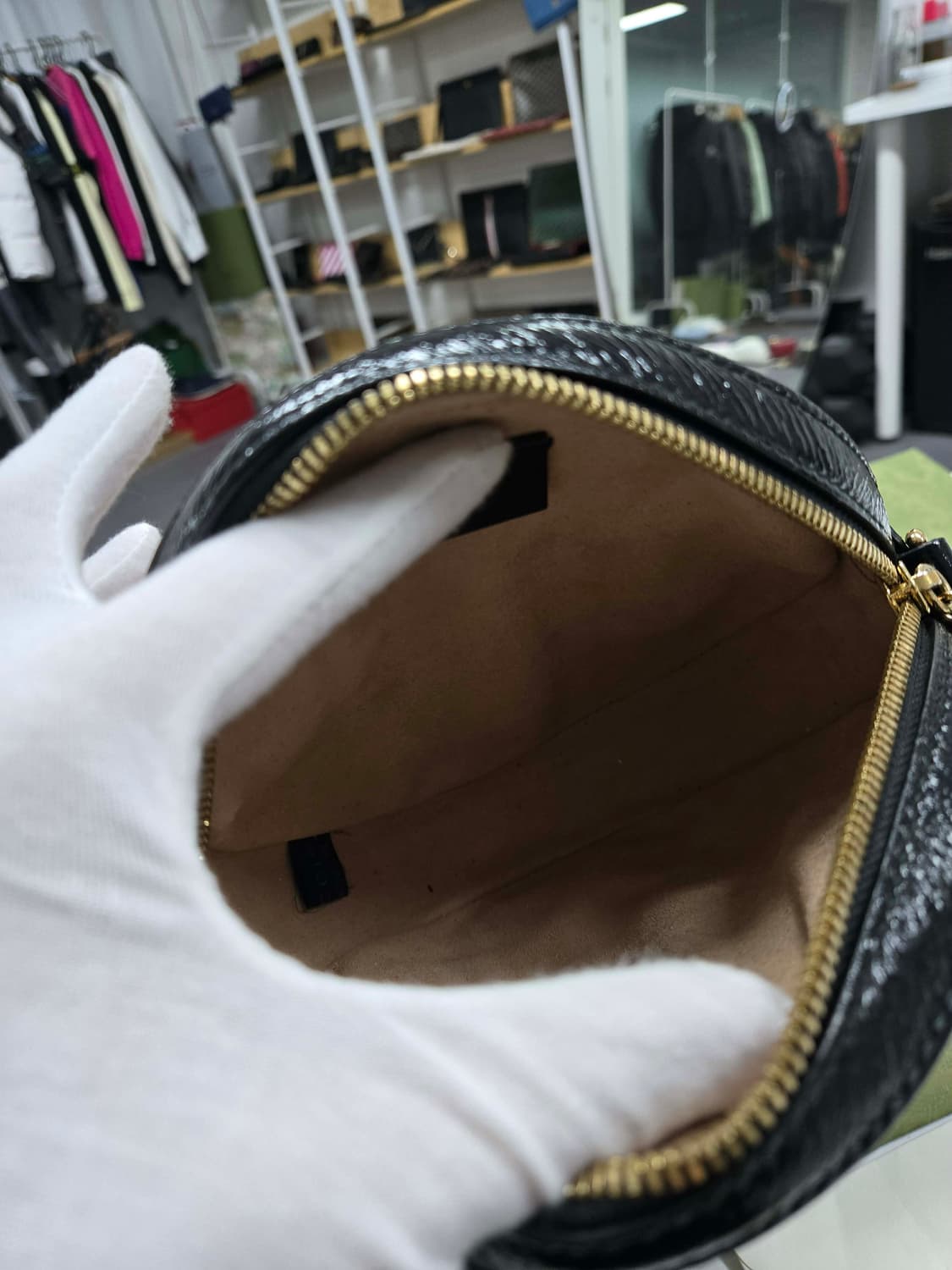 [40%할인] 구찌 오피디아 벨벳 라운드백 상품이미지6