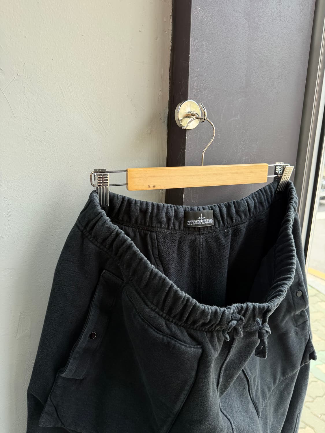 34/ 스톤아일랜드 쉐도우프로젝트 10주년 한정 조거팬츠 상품이미지5