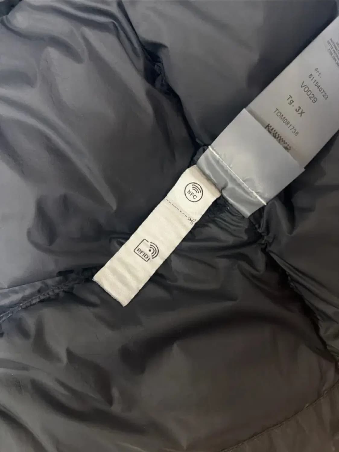 스톤아일랜드 24FW 크링클랩스 후드 블랙 상품이미지3