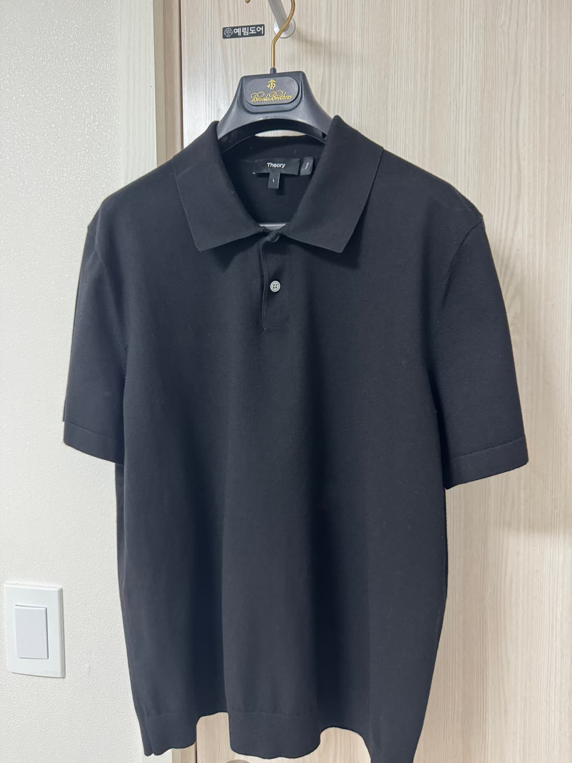 띠어리 고리스 반팔 니트 검정 L 사이즈 상품이미지1