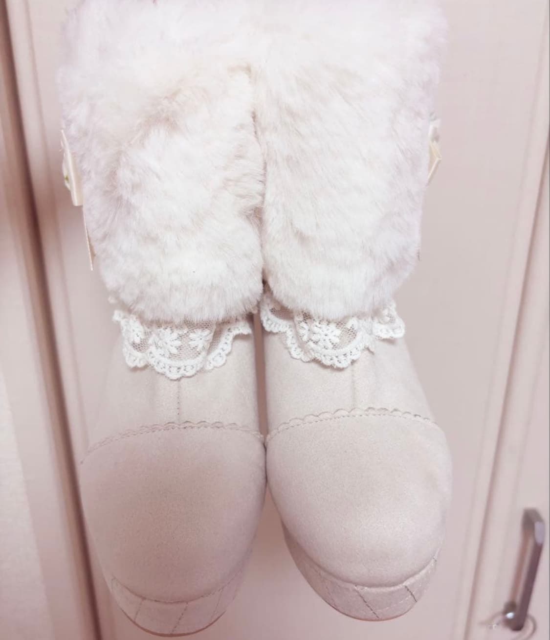 미사용) 리즈리사 크로스 레이스 스트로베리 퍼 숏부츠 240 양산형  상품이미지3