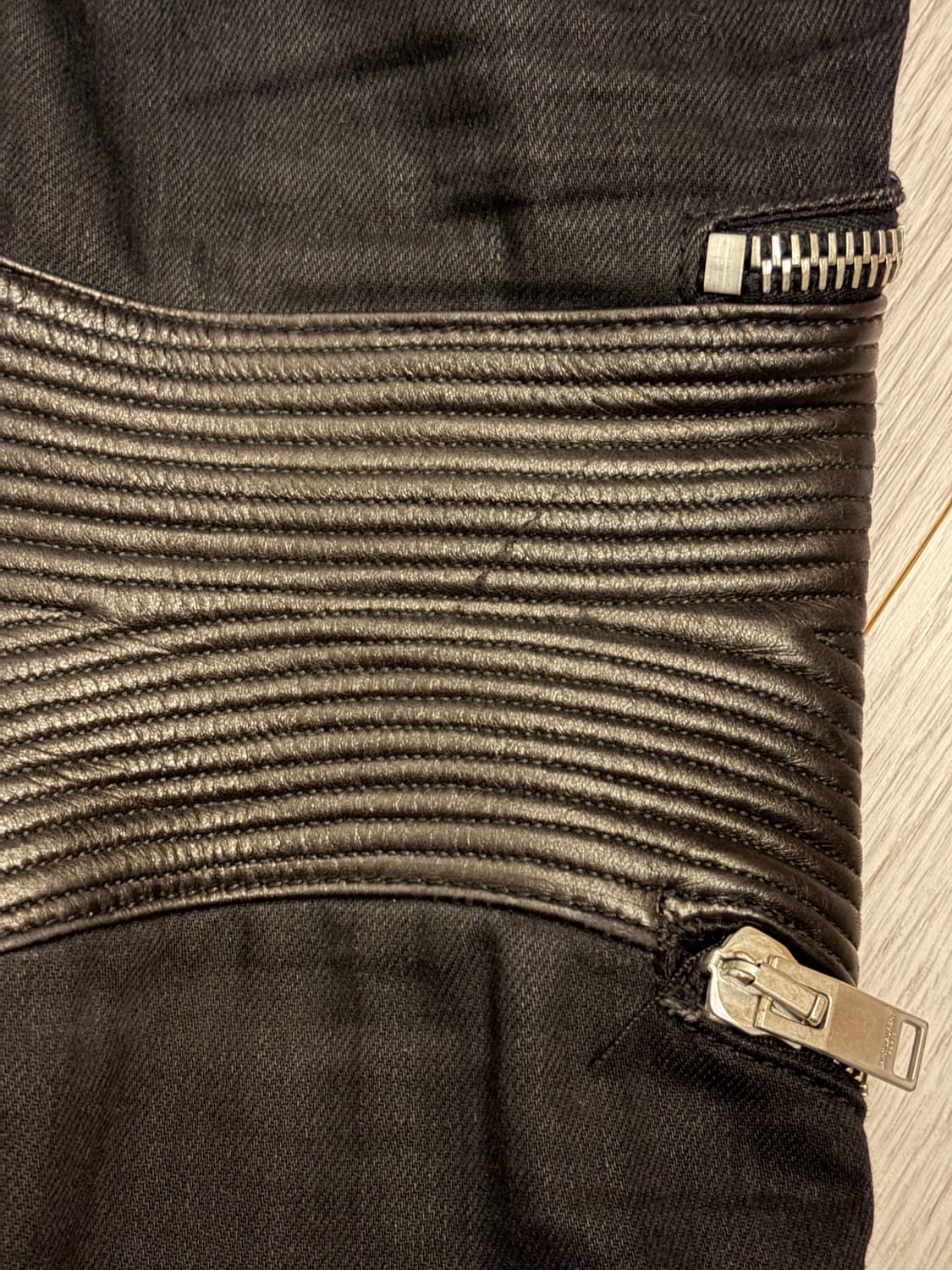 생로랑 13fw 레더패널진 상품이미지6