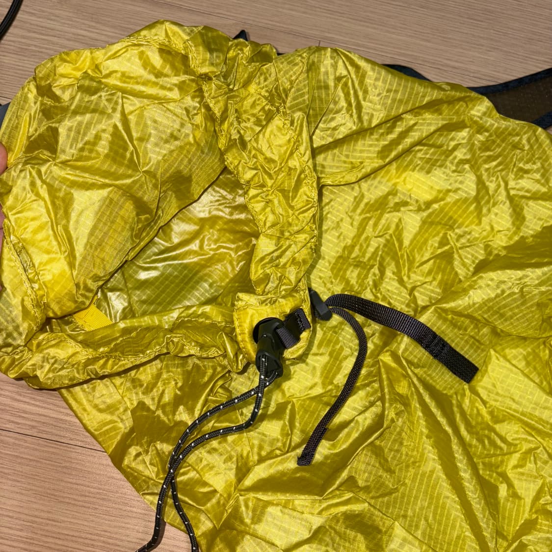 1회 착용)몽벨 버사라이트팩 15 옐로우 상품이미지4