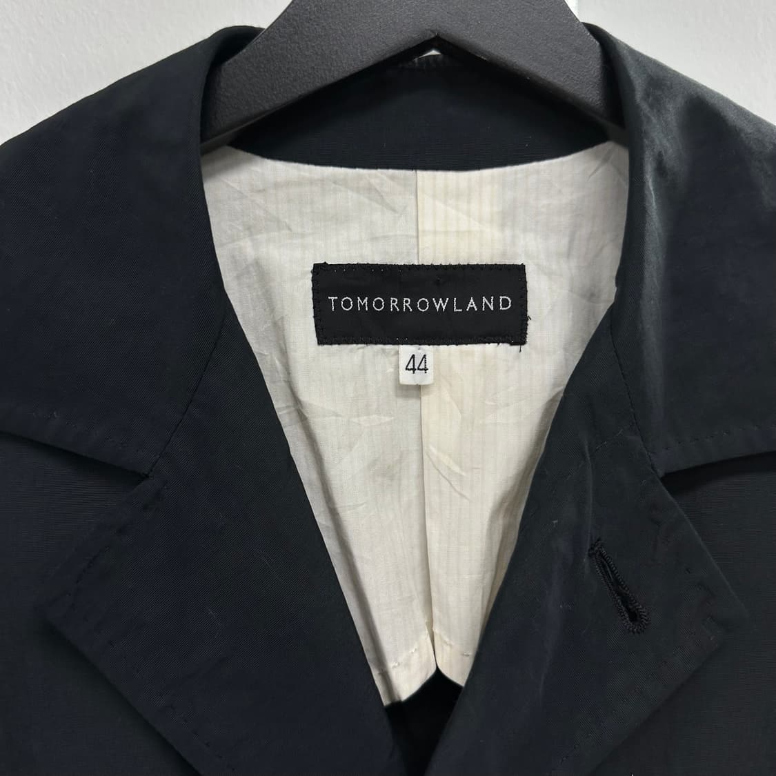 투모로우랜드 폴리 히든버튼 싱글코트 상품이미지5