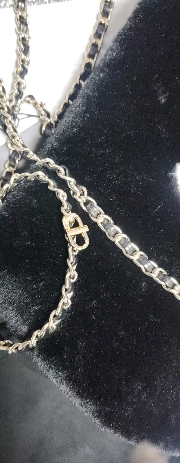 샤넬 시어링 머프백.  올해신상 한정판 프랑스. 현재중고거래물품없음 상품이미지6