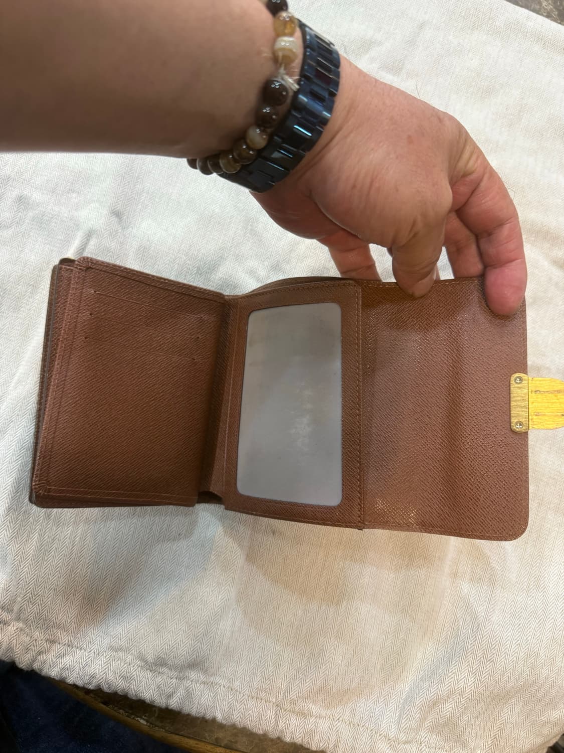 정품 루이비통 조이 월릿 중지갑 팝니다 상품이미지6