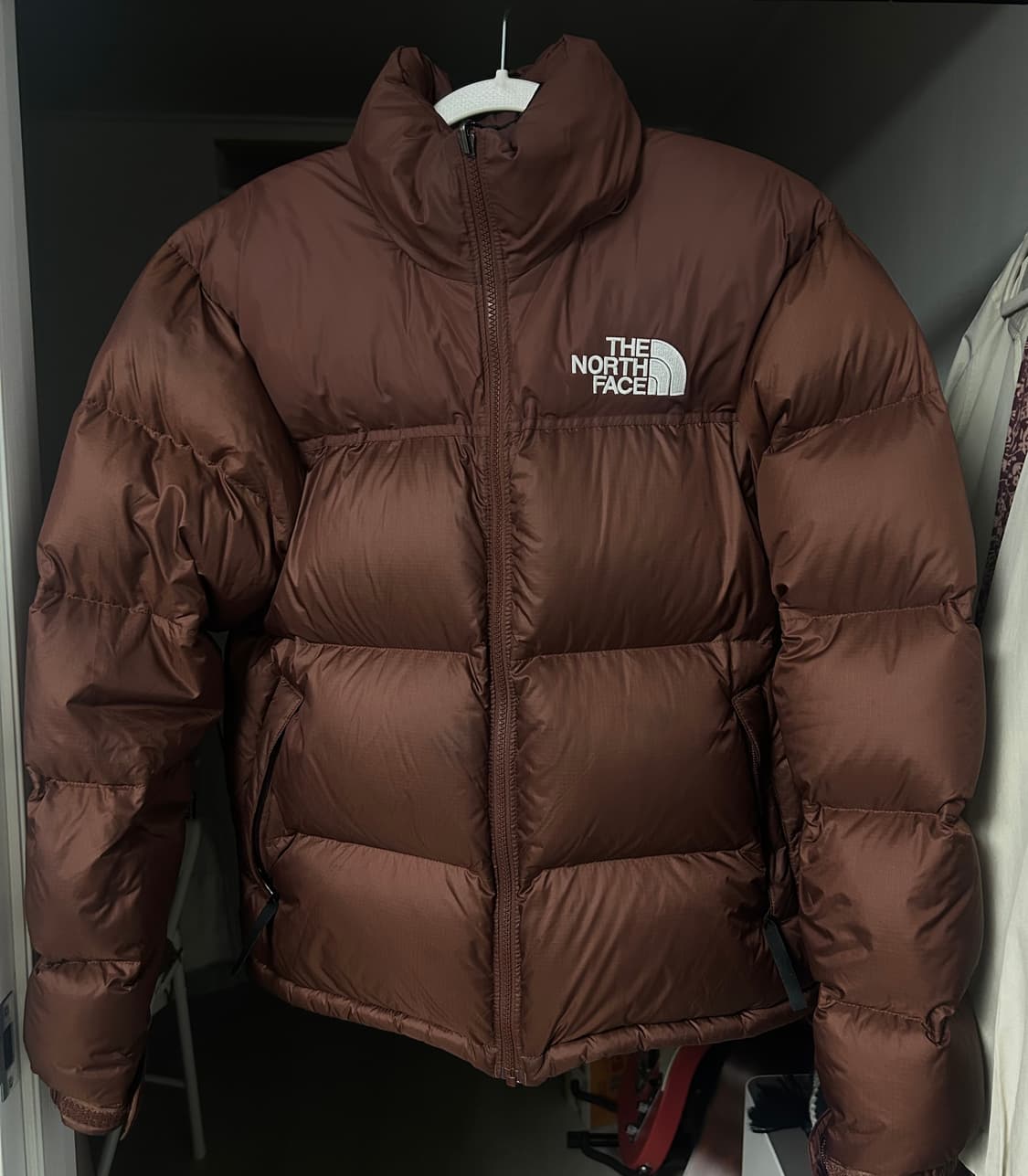 노스페이스 눕시 1996 다크오크 M 상품이미지1