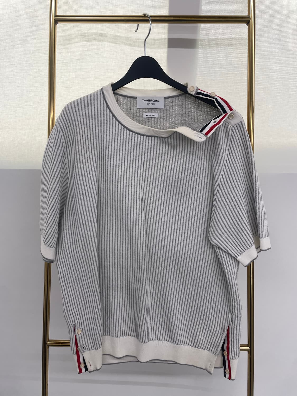 톰브라운 반팔 라운드 티 상품이미지3