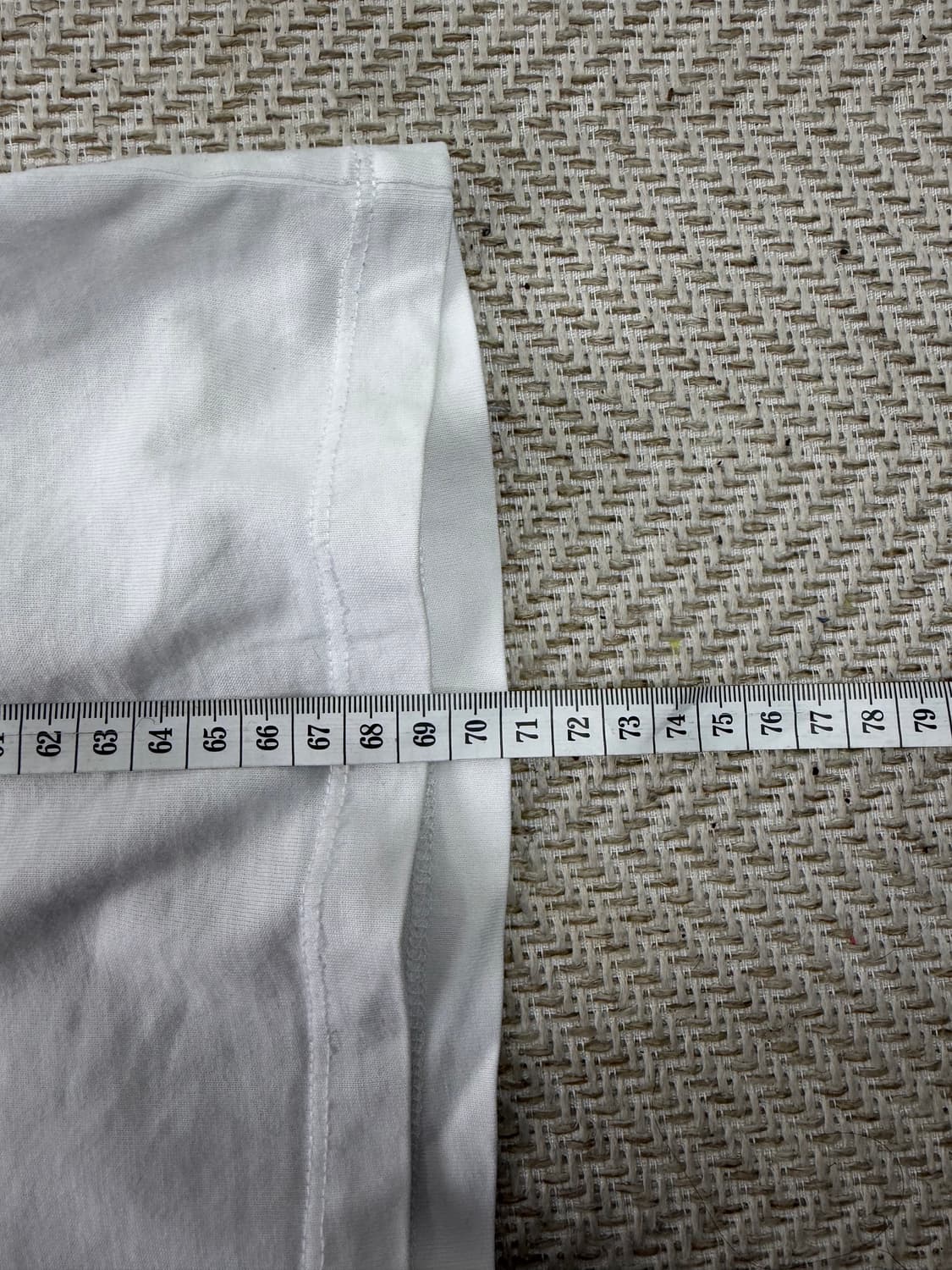 매장판정품) 아미 남성 스몰 하트 반팔티 XL 상품이미지10