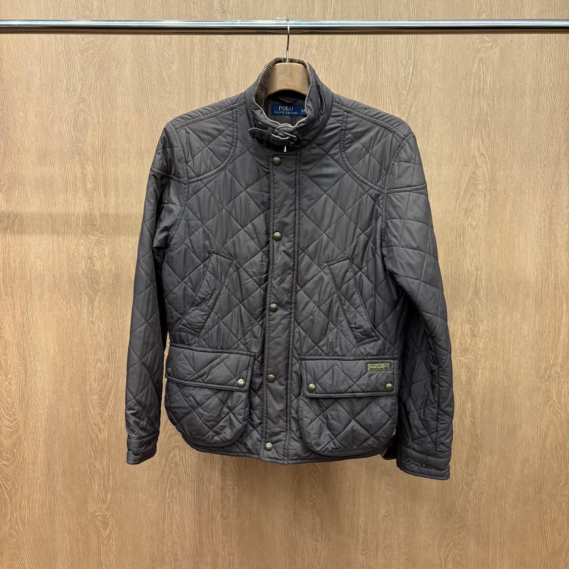 폴로 랄프로렌 퀄팅 필드 자켓 넥 버클 벨트 허리 스트랩 디테일 브라운 상품이미지2