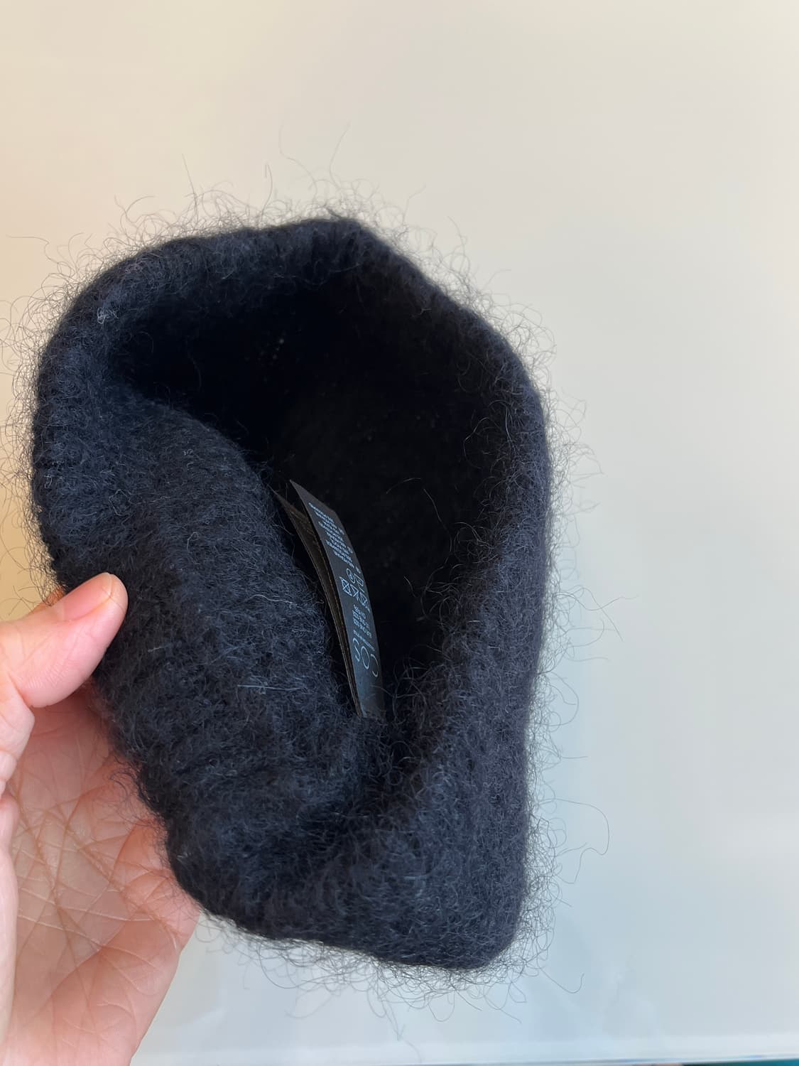 착샷 🆗 코스 블랙 비니  상품이미지4