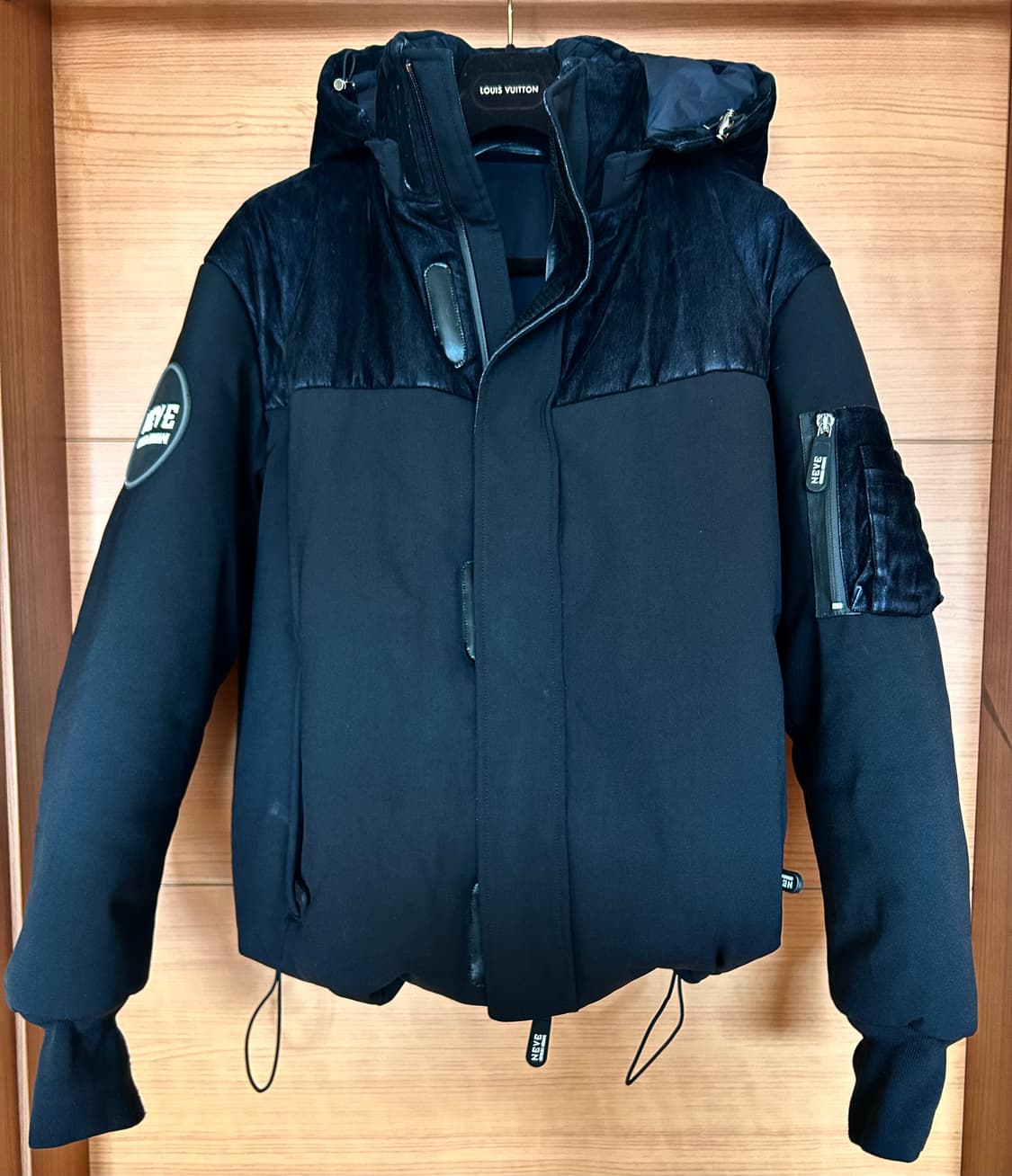 조르지오 아르마니 네베 패딩 상품이미지5