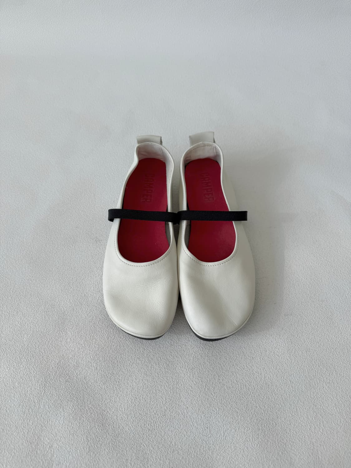 [EU39]캠퍼(CAMPER) 레더 발레리나 캡토 슈즈(거의 새제품) 상품이미지1