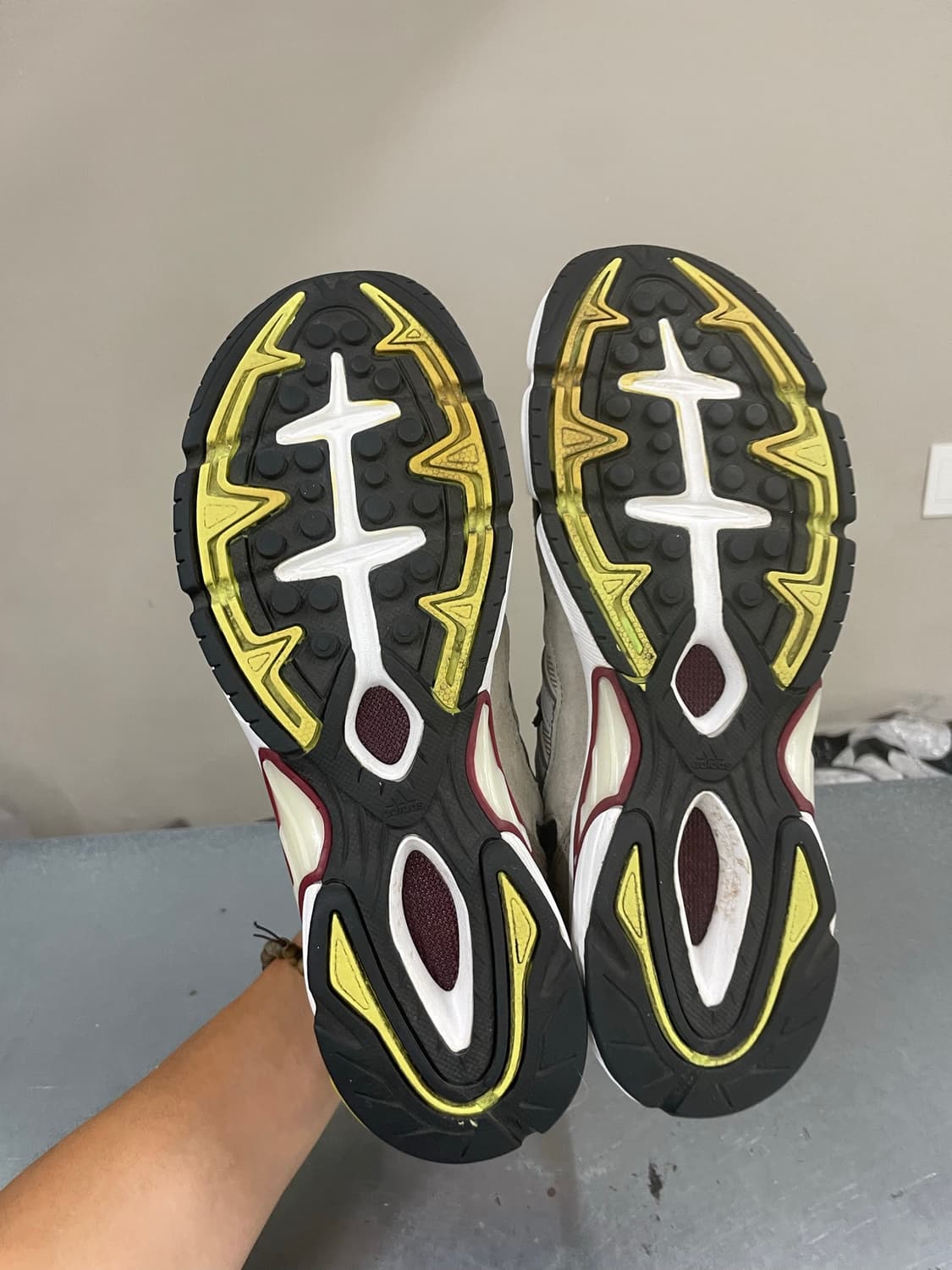 아디다스 템퍼 런 브라운 270 상품이미지6