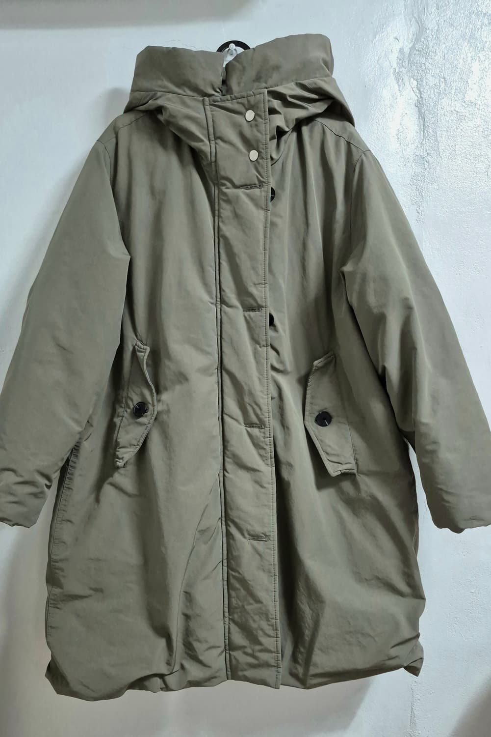studio tomboy 후드 롱다운패딩 코트 카키 상품이미지1