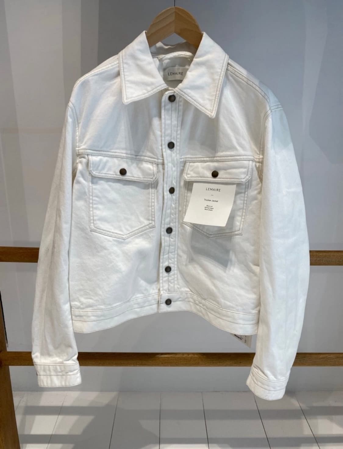 르메르 트러커 자켓 화이트 50 상품이미지1