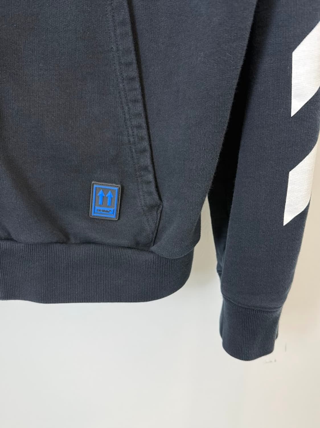 오프화이트 마리아나 후드집업 블랙 상품이미지3