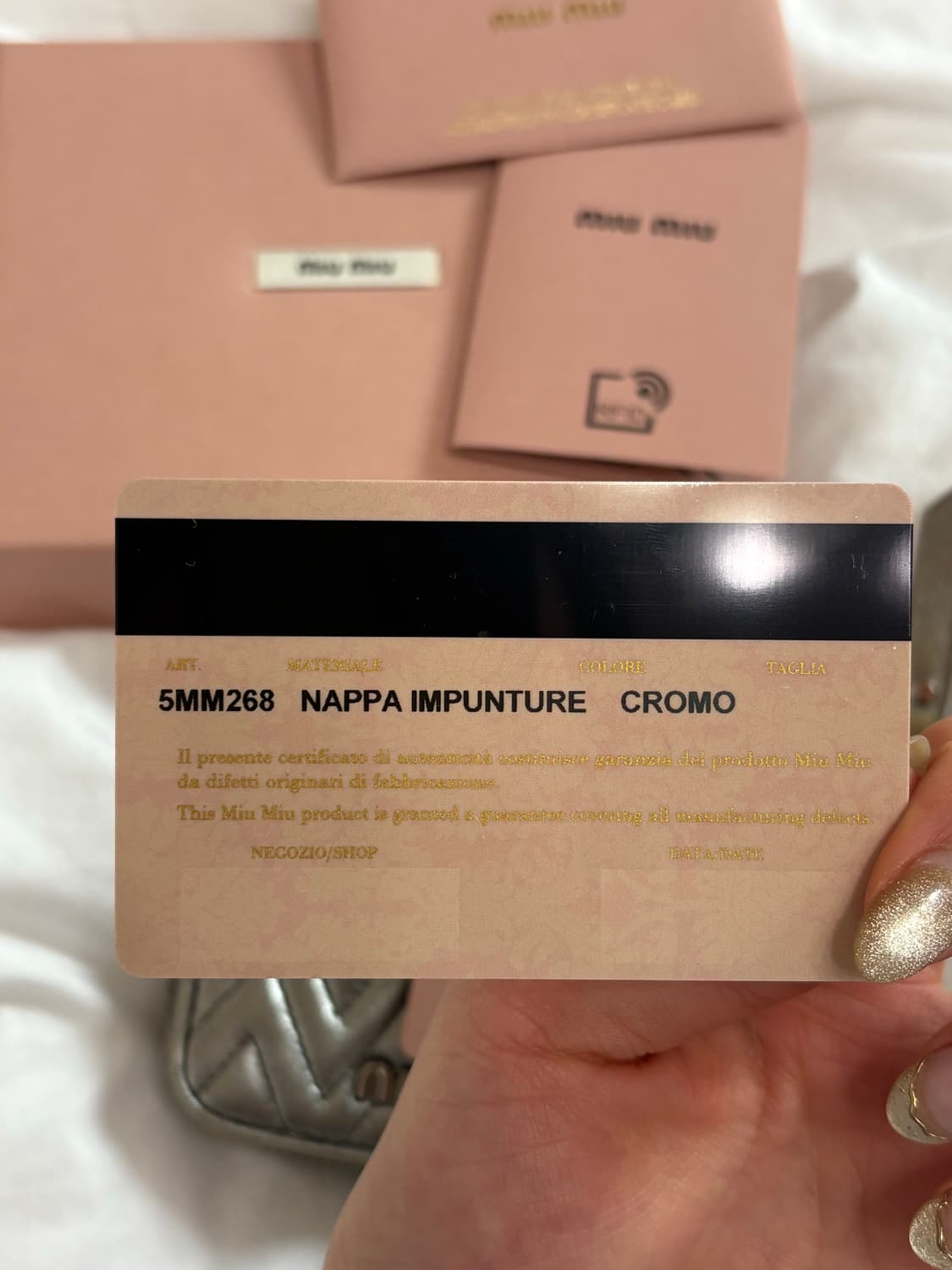 미우미우 마쎄라테 나파 지갑 지퍼돌이 실버 상품이미지3