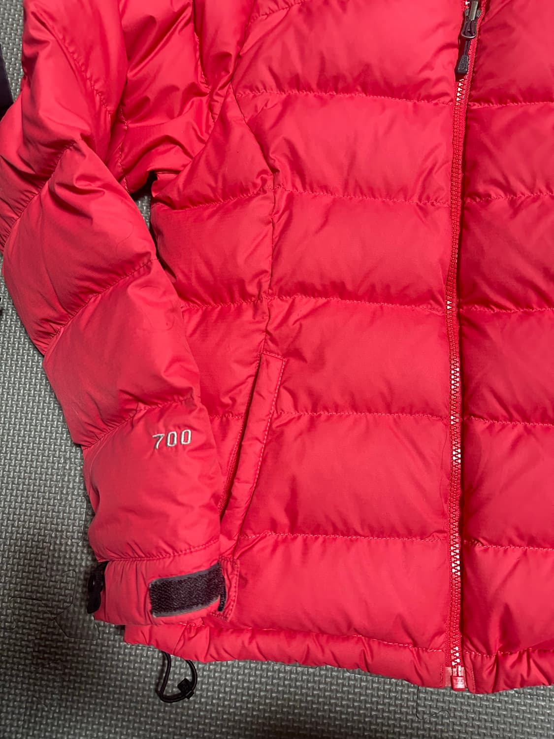 노스페이스 미국판 700 크롭 패딩 90 상품이미지3