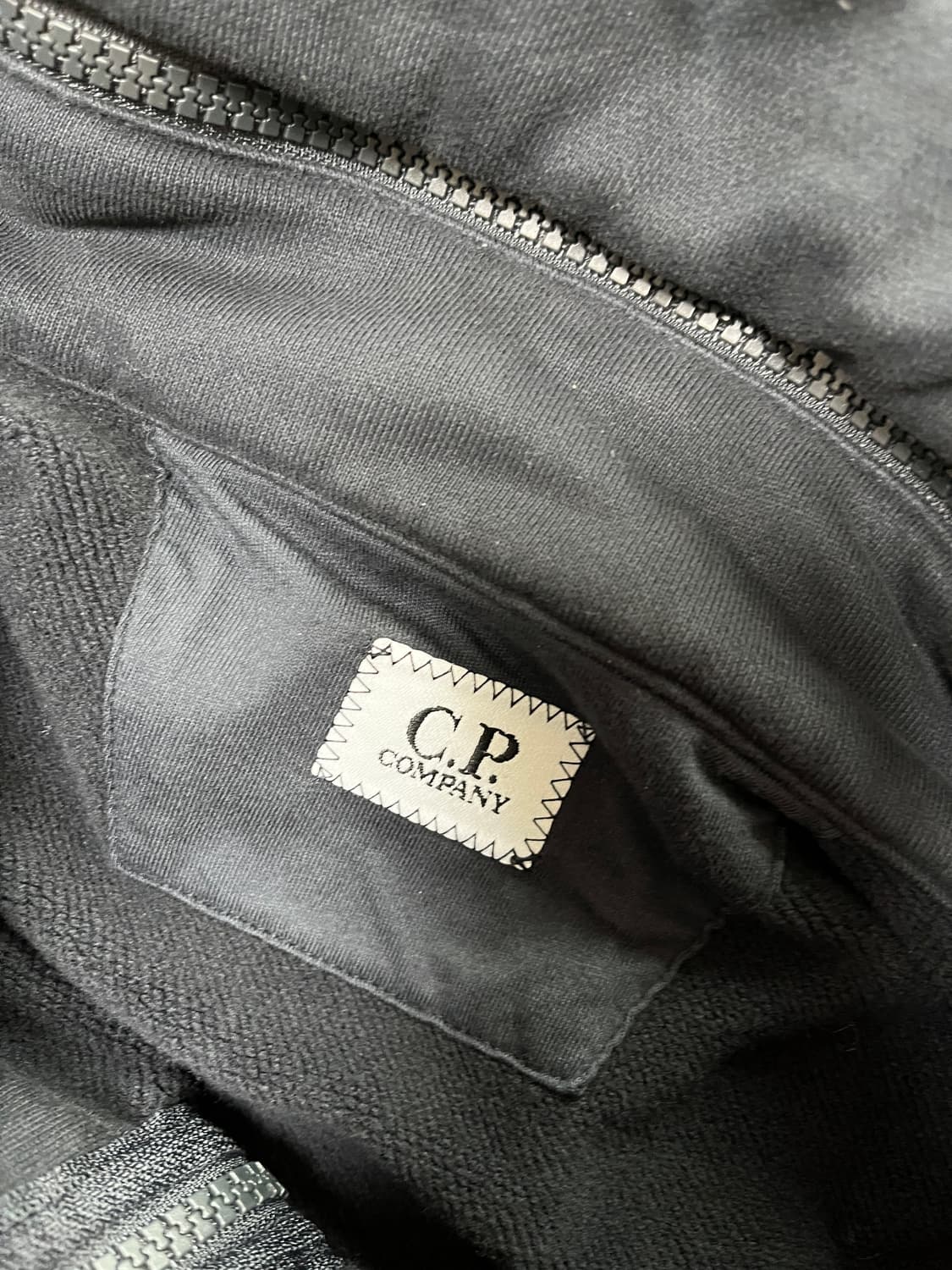 Cp 컴퍼니 브러쉬드 집업 상품이미지4