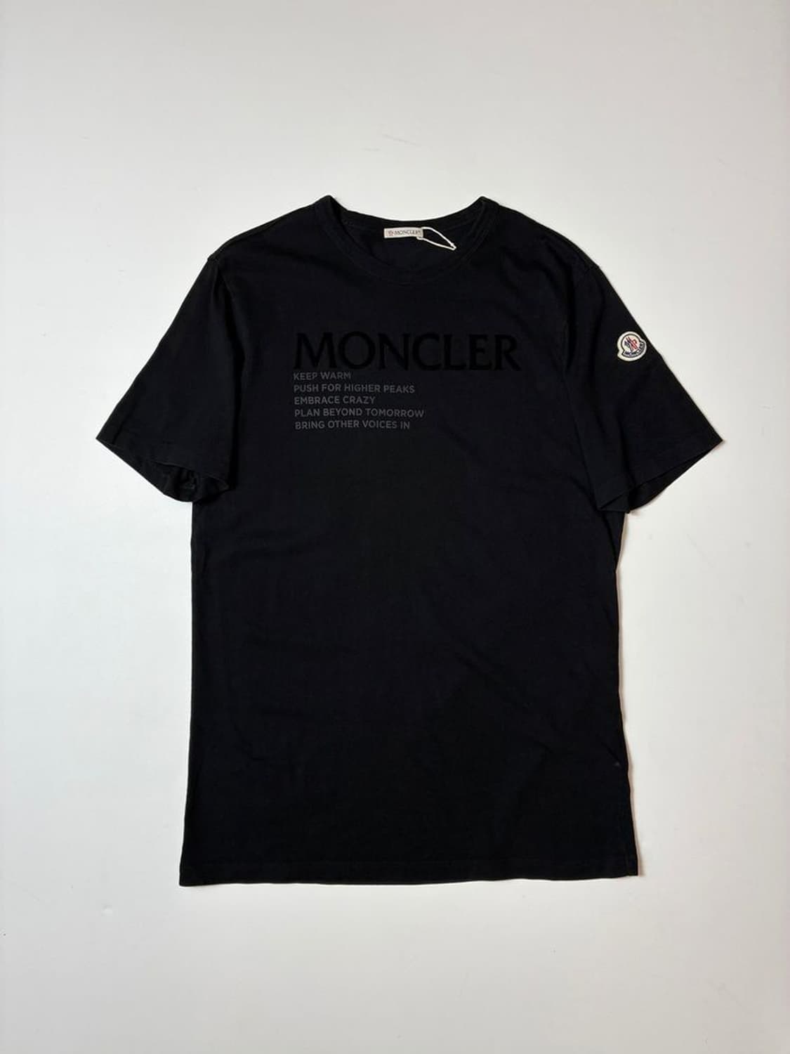 몽클레어 21FW 리버라이즈드 로고 반팔 티셔츠 PN8563 상품이미지1