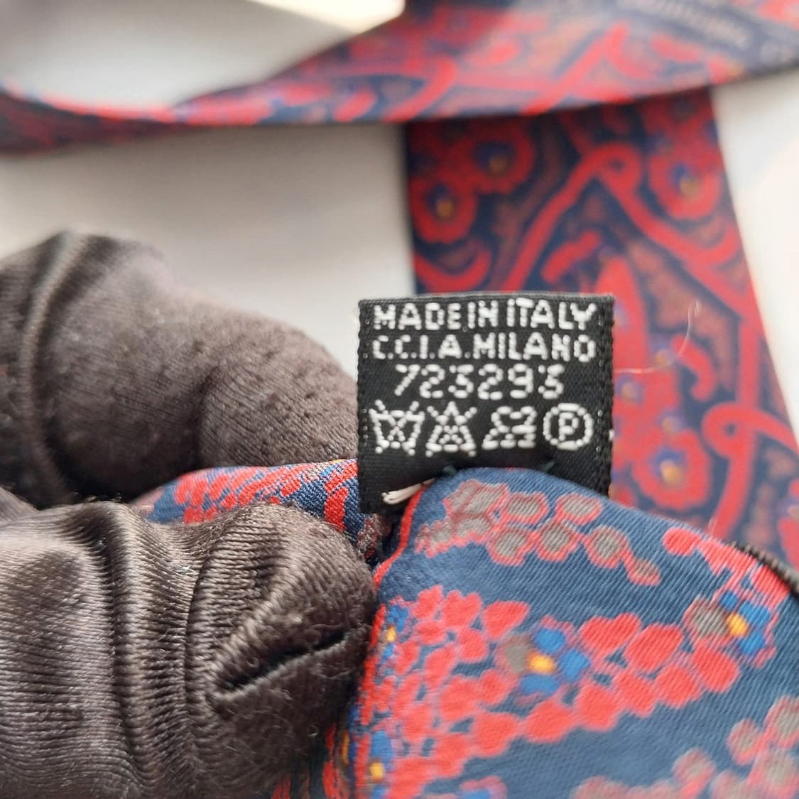 발렌티노 실크 네이비&레드 페이즐리 패턴 넥타이 9cm A등급 K1702 상품이미지10