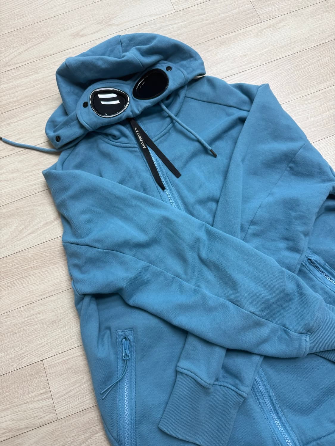 C.P.company 고글 스웨트셔츠 XL 상품이미지1