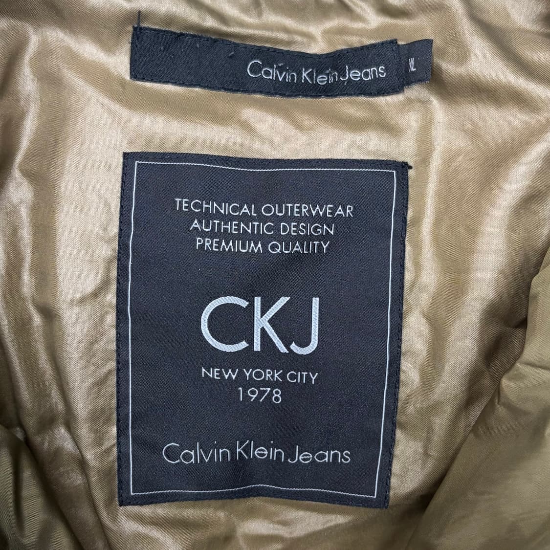 Calvin Klein 켈빈클라인 카키 다운 패딩 점퍼 상품이미지6