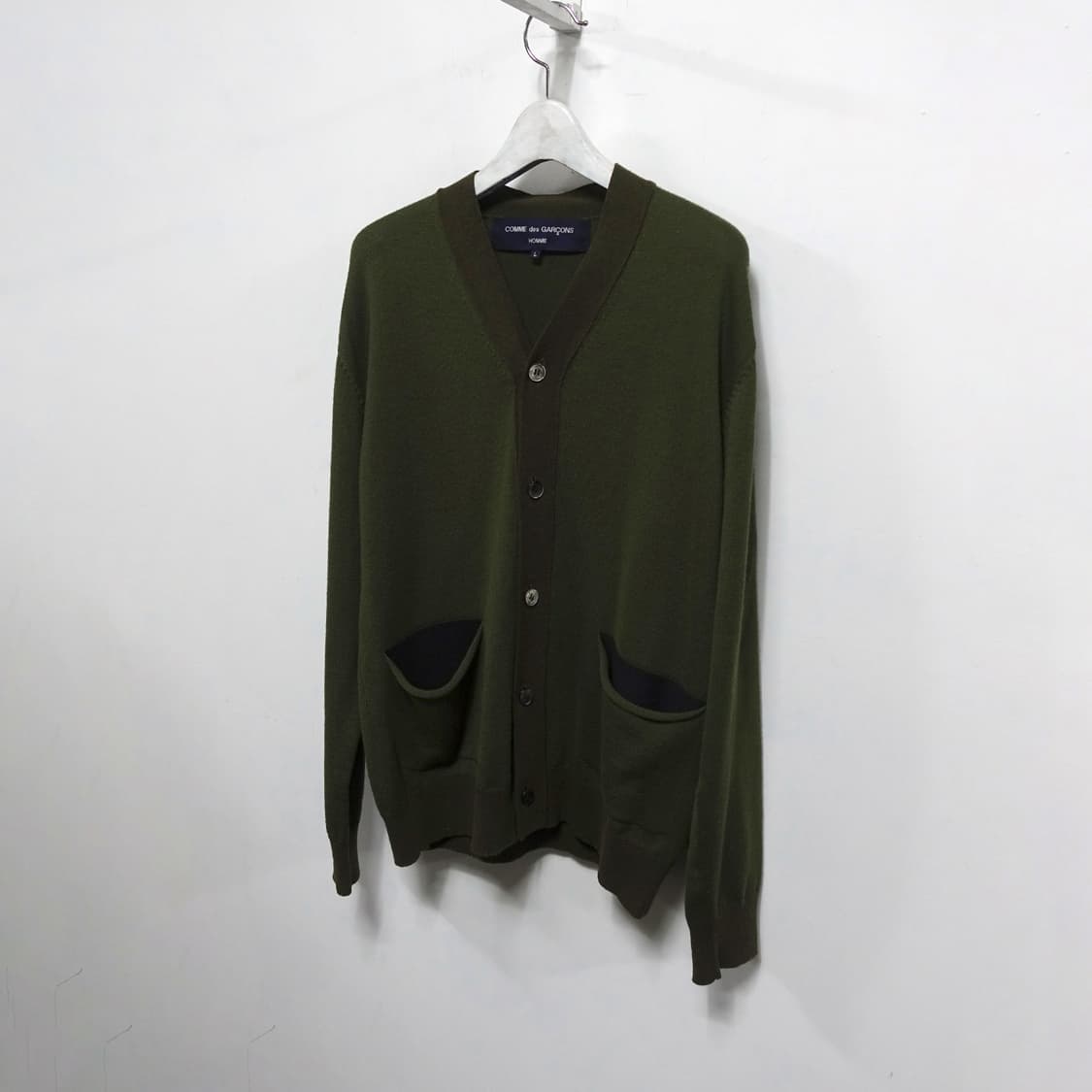[L]COMMEDESGARCONS 꼼데가르송 옴므 카키 울니트 가디건 상품이미지4