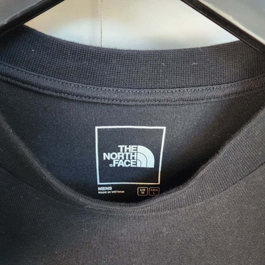 노스페이스 해골 긴팔티 블랙 상품이미지2