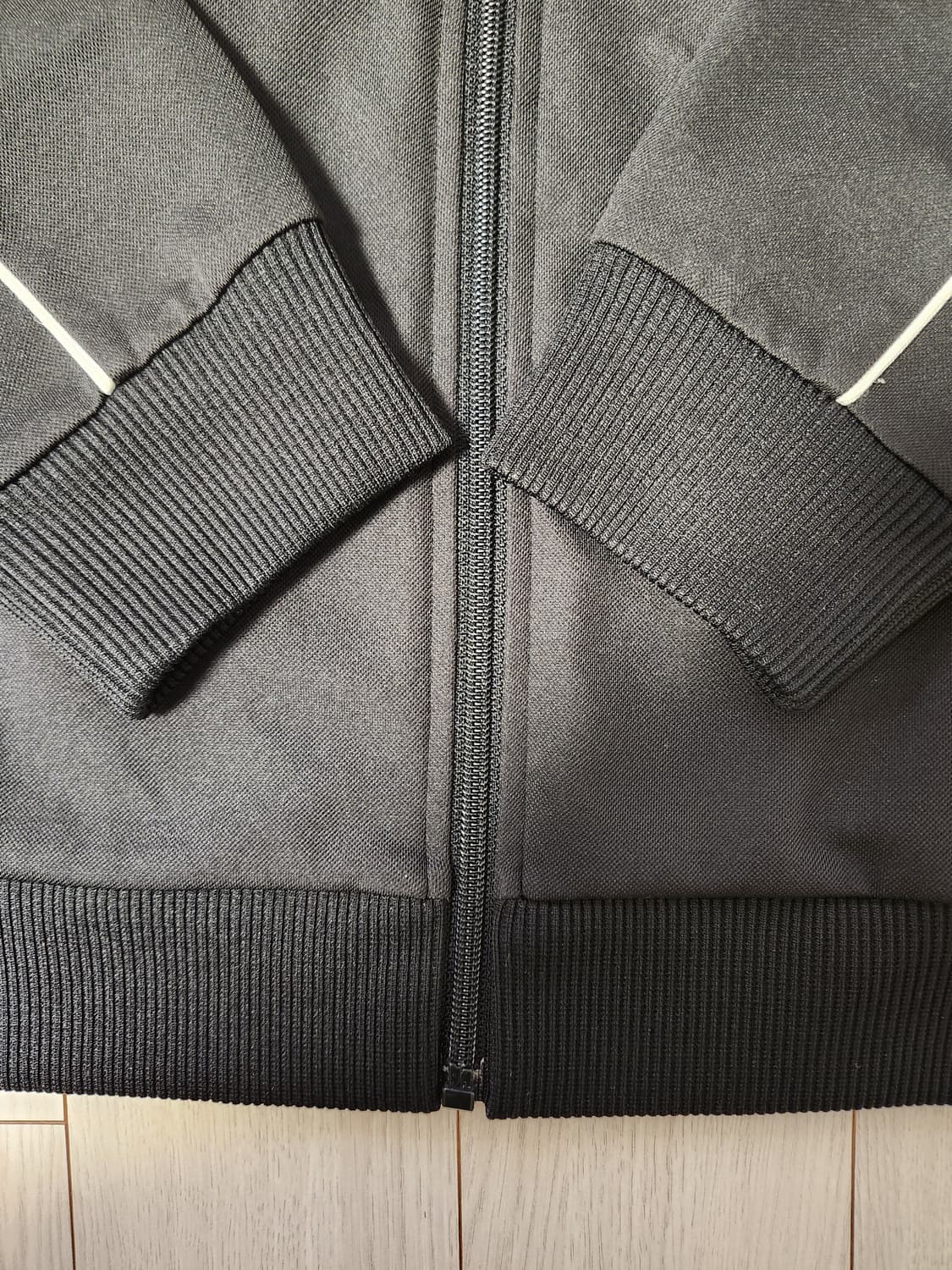 새상품급) 르꼬끄 PIPIN 디테일 트랙탑 Q9121RFT31집업 저지  상품이미지8