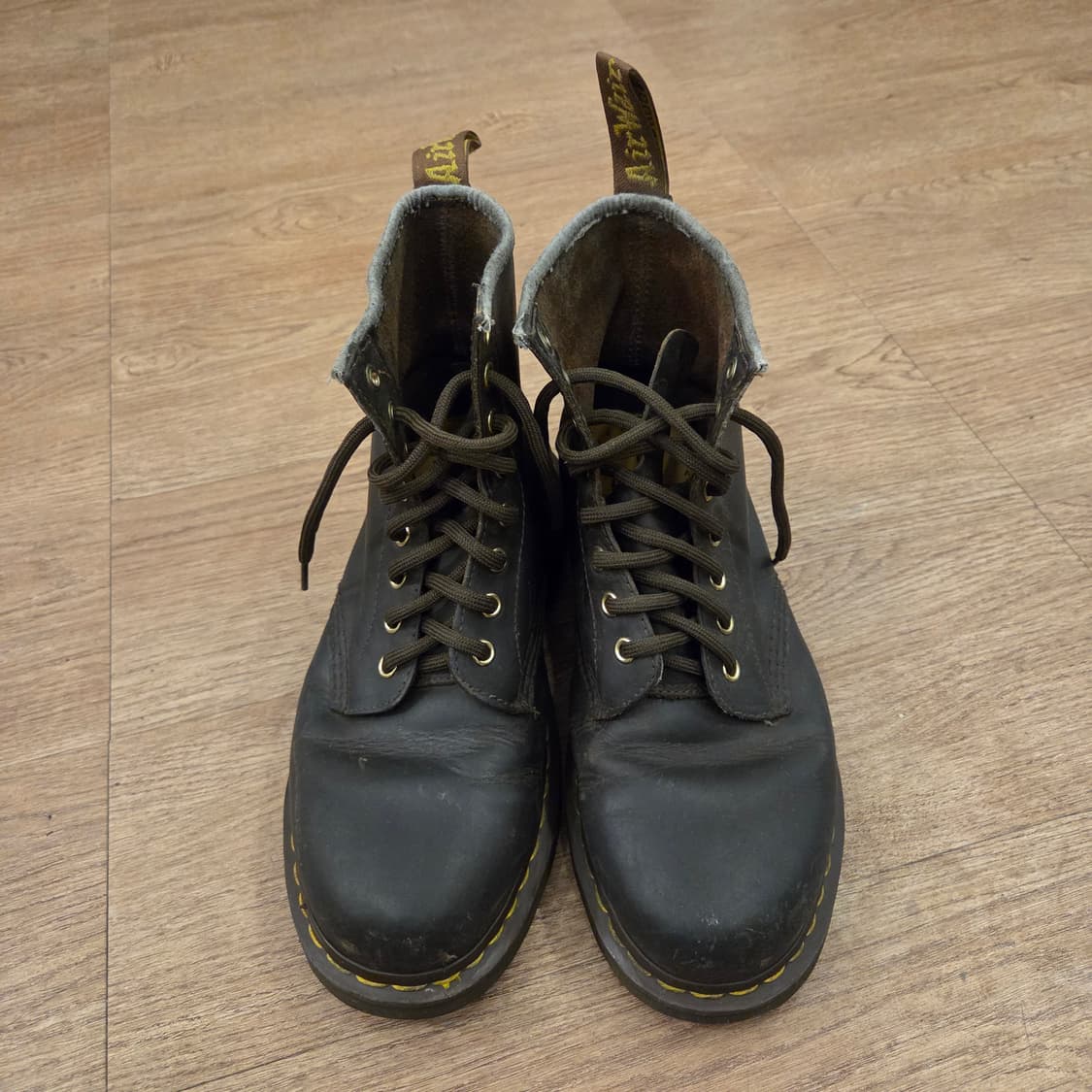 닥터마틴 1460 크레이지홀스 uk7 260-265 상품이미지1