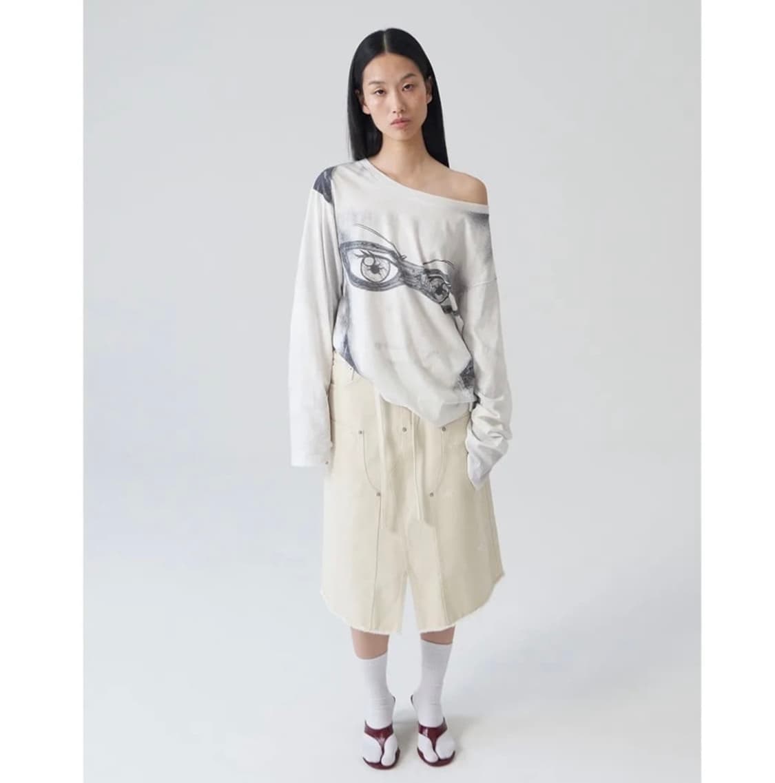 경 villain long sleeve tee white 상품이미지2