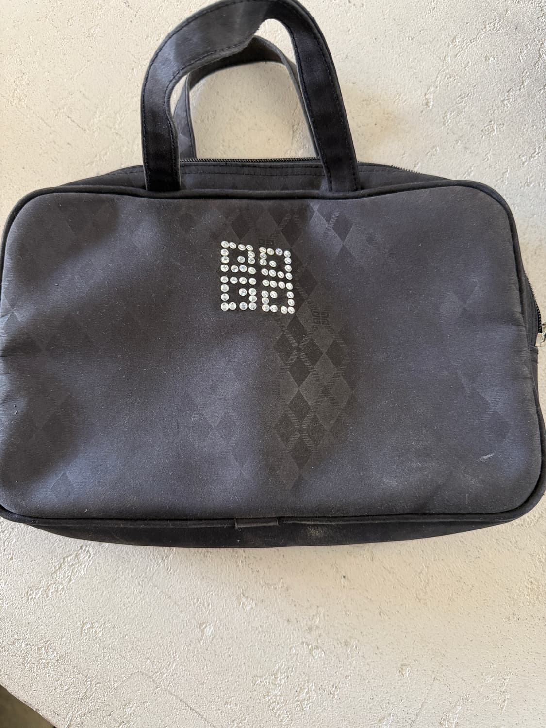 지방시 블랙 로고 파우치 가방 상품이미지2