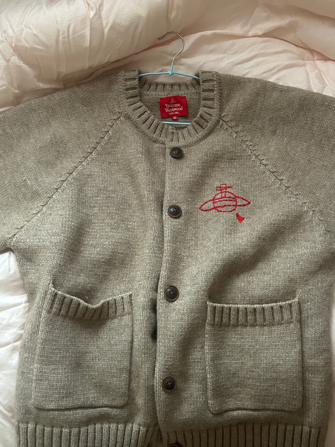 비비안웨스트우드 레드라벨 울 가디건 베이지 상품이미지1